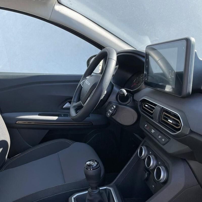 Usado Dacia Sandero Extreme 100 CV (73 kW) 2024 Negro Utilitario