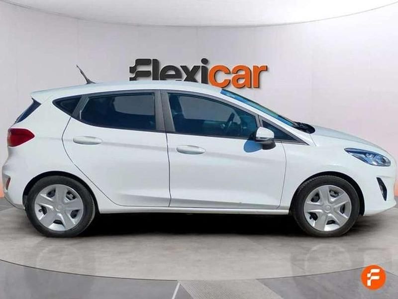 Usado Ford Fiesta Trend+ 101 CV (74 kW) 2018 Blanco Utilitario