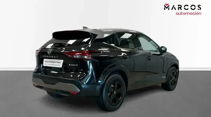 Begagnad Nissan Qashqai Black Edition 190 HK (139 kW) 2023 Grå SUV