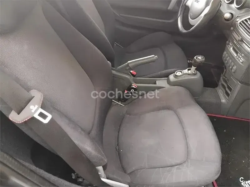 Usado Smart Roadster 82 CV (60 kW) 2006 Rojo Descapotable
