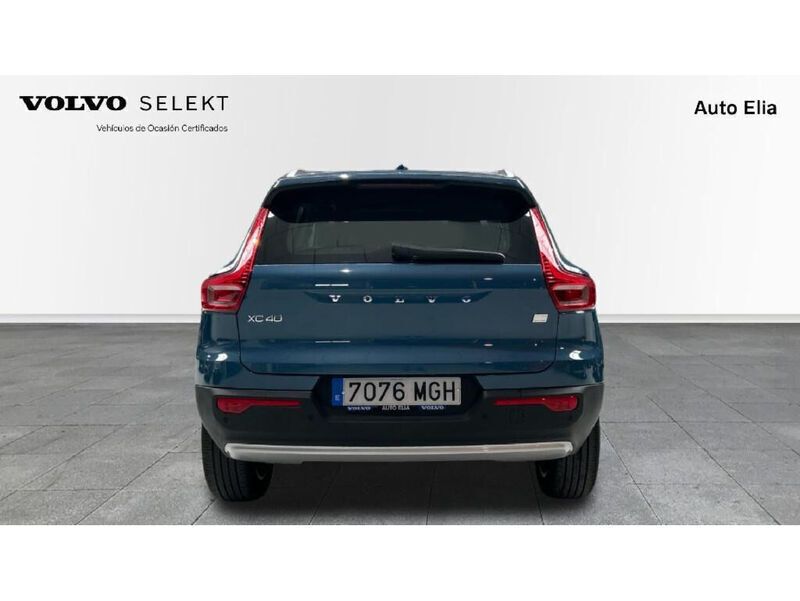 Usado Volvo XC40 Plus 211 CV (155 kW) 2023 Azul SUV