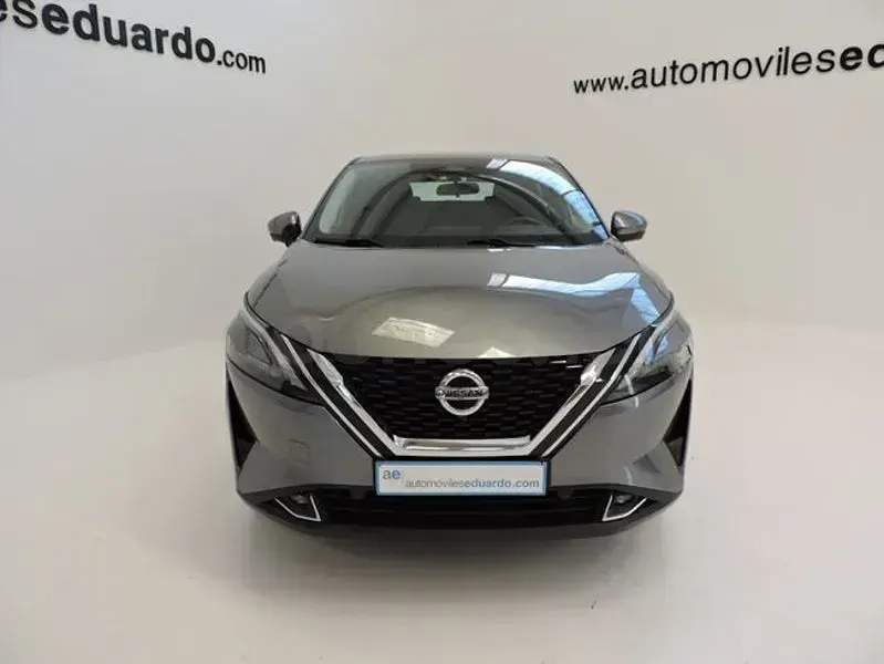 Usado Nissan Qashqai Acenta 158 CV (116 kW) 2022 Gris / plata SUV