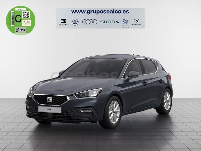 Usado Seat Leon Style 116 CV (85 kW) 2025 Gris / plata Berlina