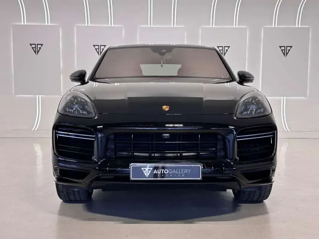 Usado Porsche Cayenne Turbo 550 CV (404 kW) 2021 Negro SUV