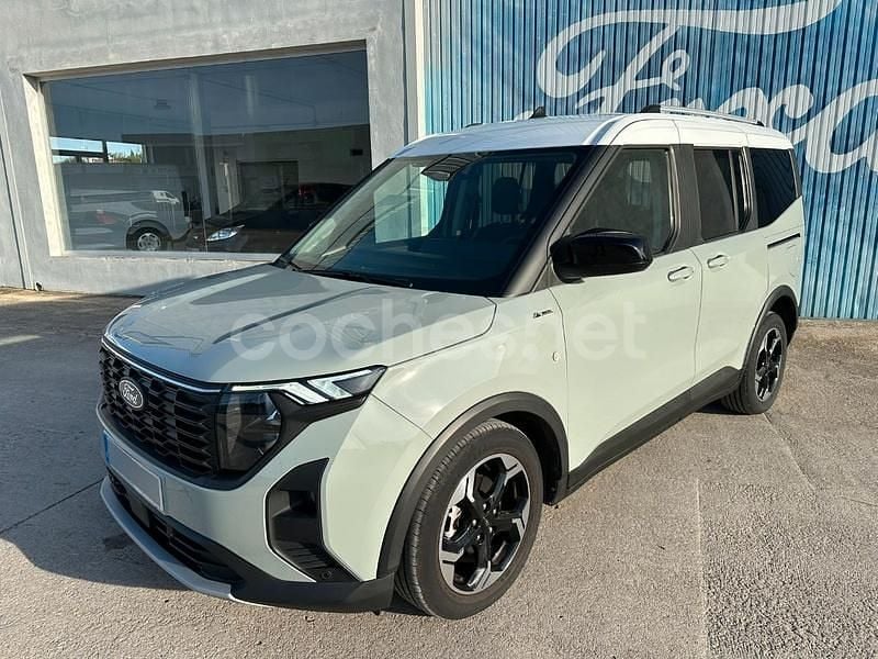 Gris / plata Usado 2024 Ford Tourneo Courier Active Monovolumen | 25.485 € (Un poco caro) - Imagen 1/4