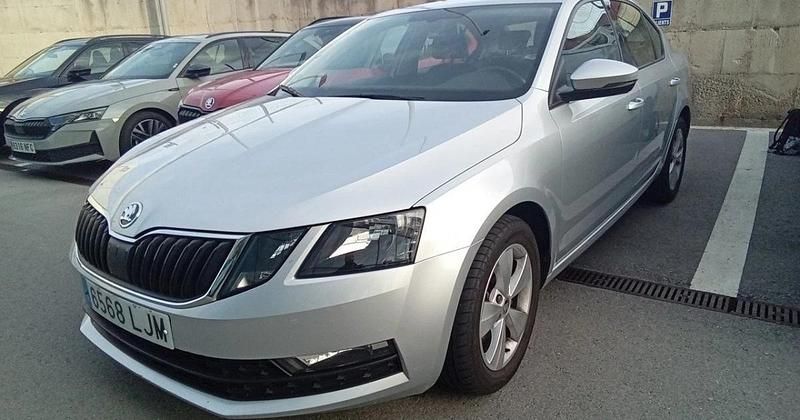 Usado 2020 Skoda Octavia Ambition | 14.270 € (Buen precio) - Imagen 1/4