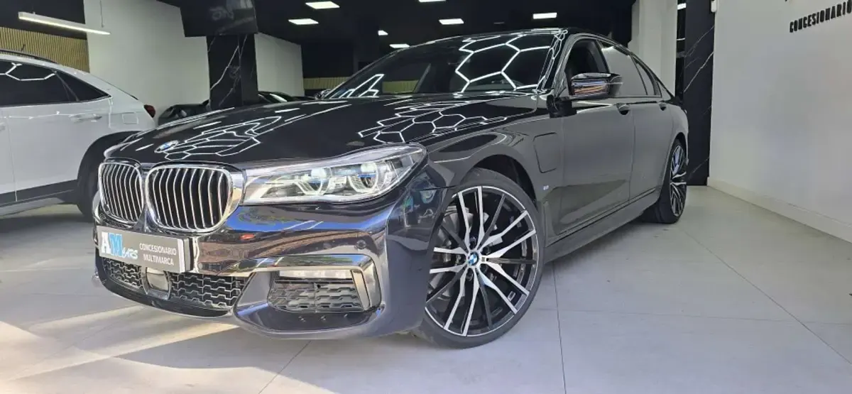 Usado BMW 740 iPerformance 326 CV (239 kW) 2019 Negro Berlina