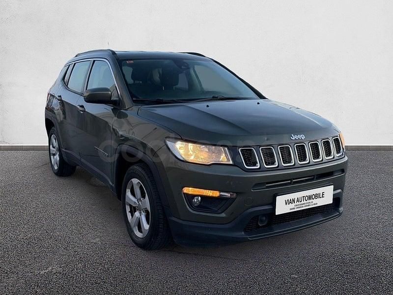 Usado Jeep Compass Longitude 120 CV (88 kW) 2018 Gris / plata SUV