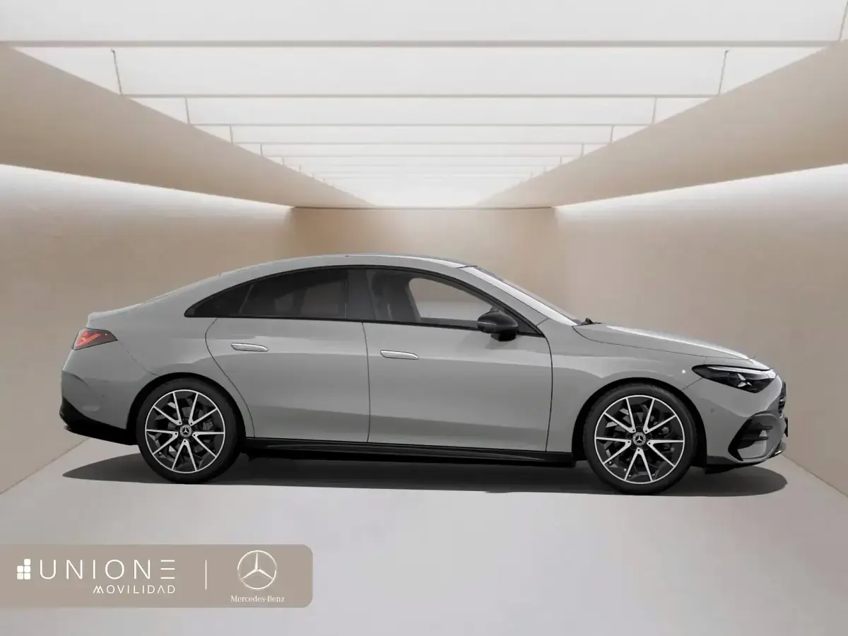 Nuevo Mercedes CLA180 73 CV (53 kW) 2026 Gris Berlina