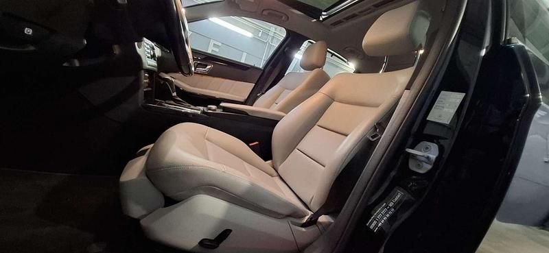 Usado Mercedes E200 184 CV (135 kW) 2011 Negro Berlina