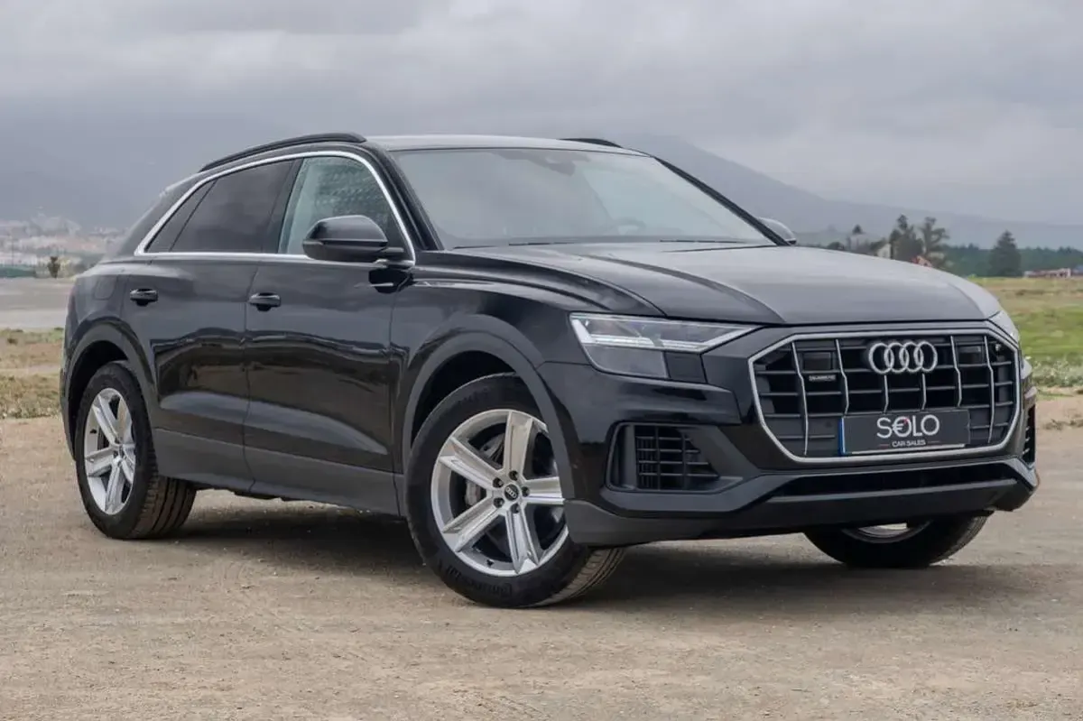 Usado Audi Q8 Ambiente 340 CV (250 kW) 2022 Negro SUV