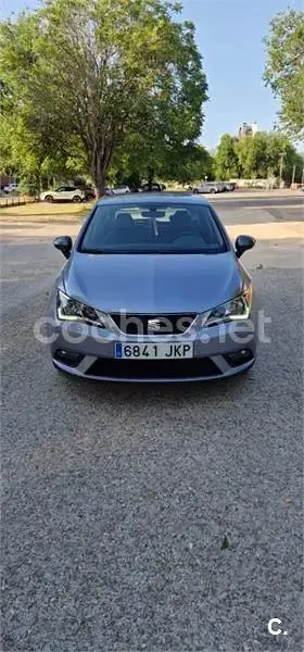 Usado Seat Ibiza CONNECT 110 CV (80 kW) 2015 Gris / plata Berlina