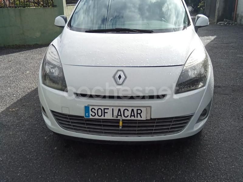 Usado Renault Scénic III Dynamique 110 CV (80 kW) 2012 Blanco Monovolumen
