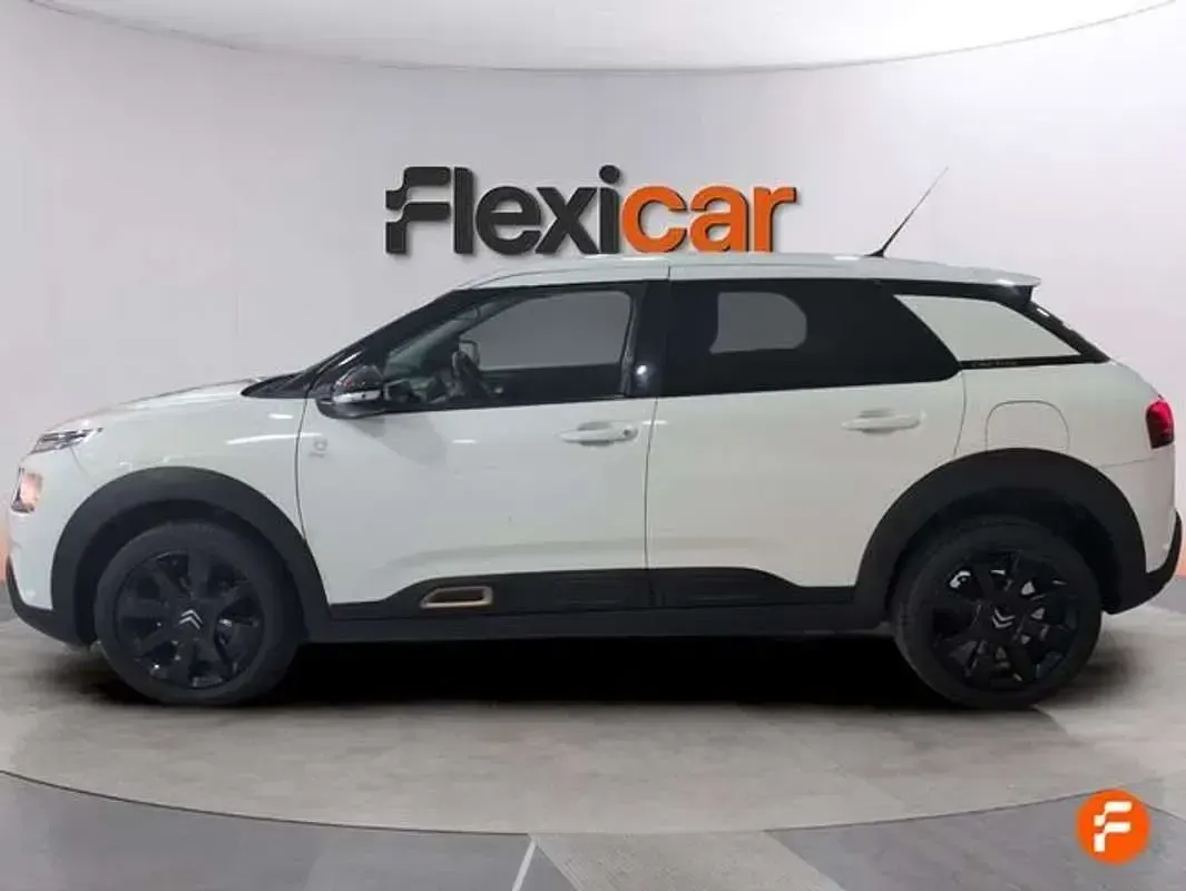 Usado Citroën C4 Cactus Live 110 CV (80 kW) 2019 Blanco Utilitario