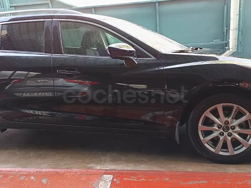 Usado Mazda 6 Style 150 CV (110 kW) 2015 Negro Familiar