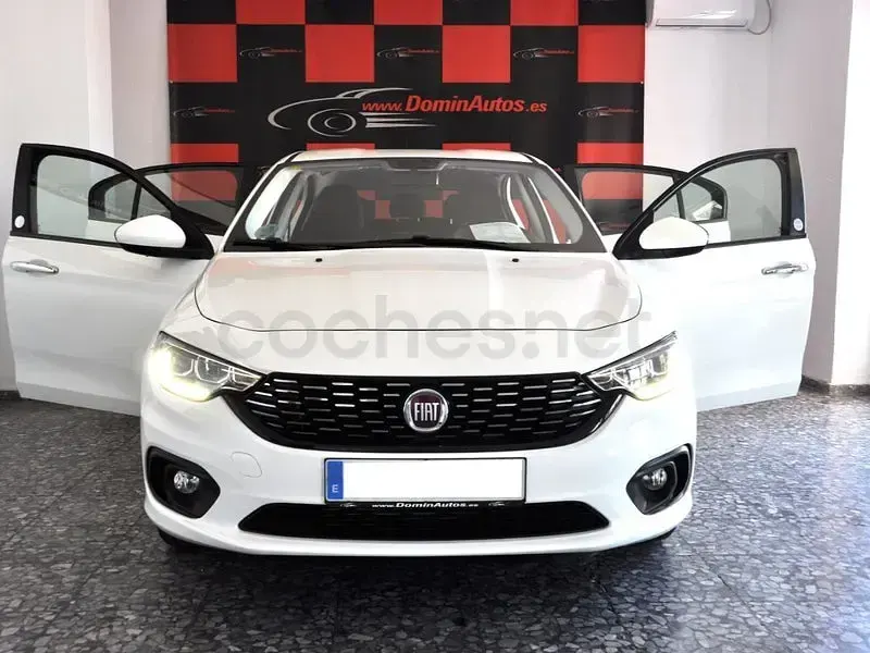 Usado Fiat Tipo Life 95 CV (69 kW) 2020 Blanco Berlina