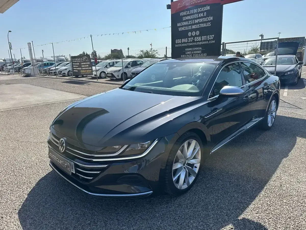 Usado VW Arteon Elegance 150 CV (110 kW) 2021 Gris