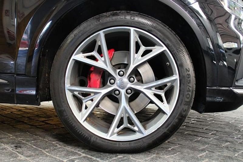 Usado Audi Q8 Ambiente 286 CV (210 kW) 2018 Negro SUV