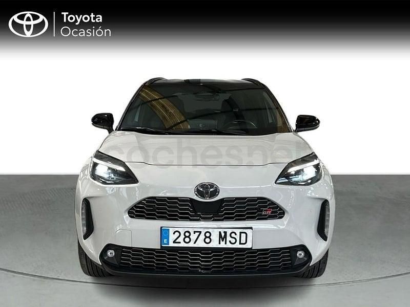Usado Toyota Yaris Cross Sport 130 CV (95 kW) 2024 Gris / plata SUV