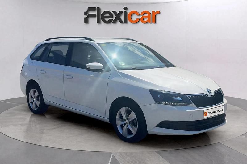 Blanco Usado 2018 Skoda Fabia Active Utilitario | 9790 € (Precio justo) - Imagen 1/4
