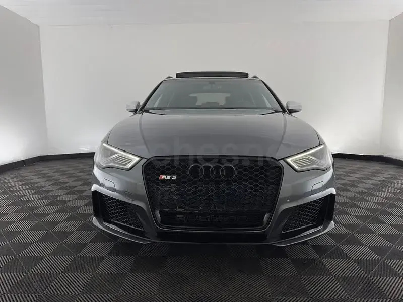 Usado Audi RS3 367 CV (269 kW) 2016 Gris / plata Berlina