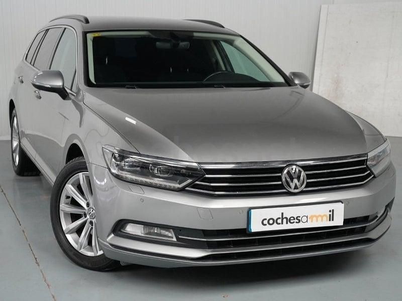 Usado VW Passat Advance 150 CV (110 kW) 2018 Gris / plata Familiar