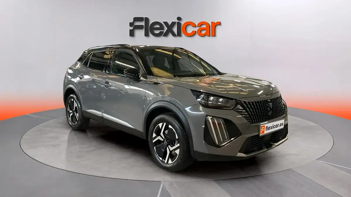 Käytetty Peugeot 2008 GT 131 HP (96 kW) 2024 Katumaasturi