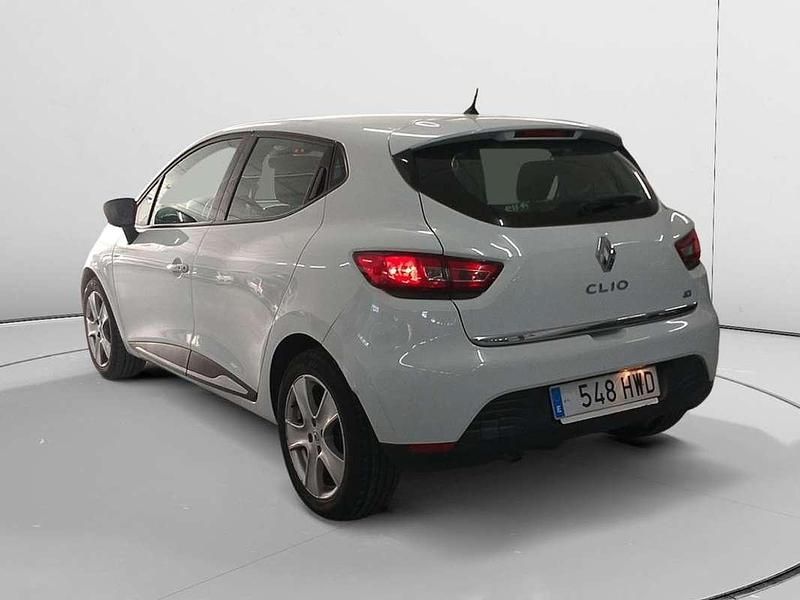 Usado Renault Clio IV Dynamique 91 CV (66 kW) 2014 Blanco Utilitario