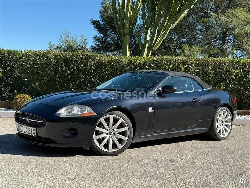 Usado Jaguar XK8 298 CV (219 kW) 2006 Negro Descapotable