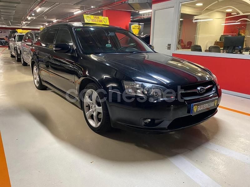 Usado Subaru Legacy 165 CV (121 kW) 2006 Negro Familiar