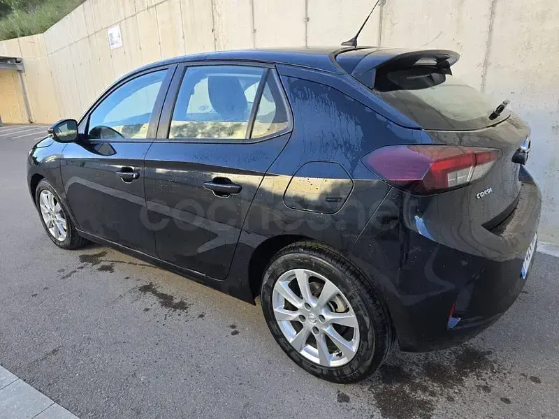 Usado Opel Corsa Edition 102 CV (75 kW) 2022 Negro Utilitario