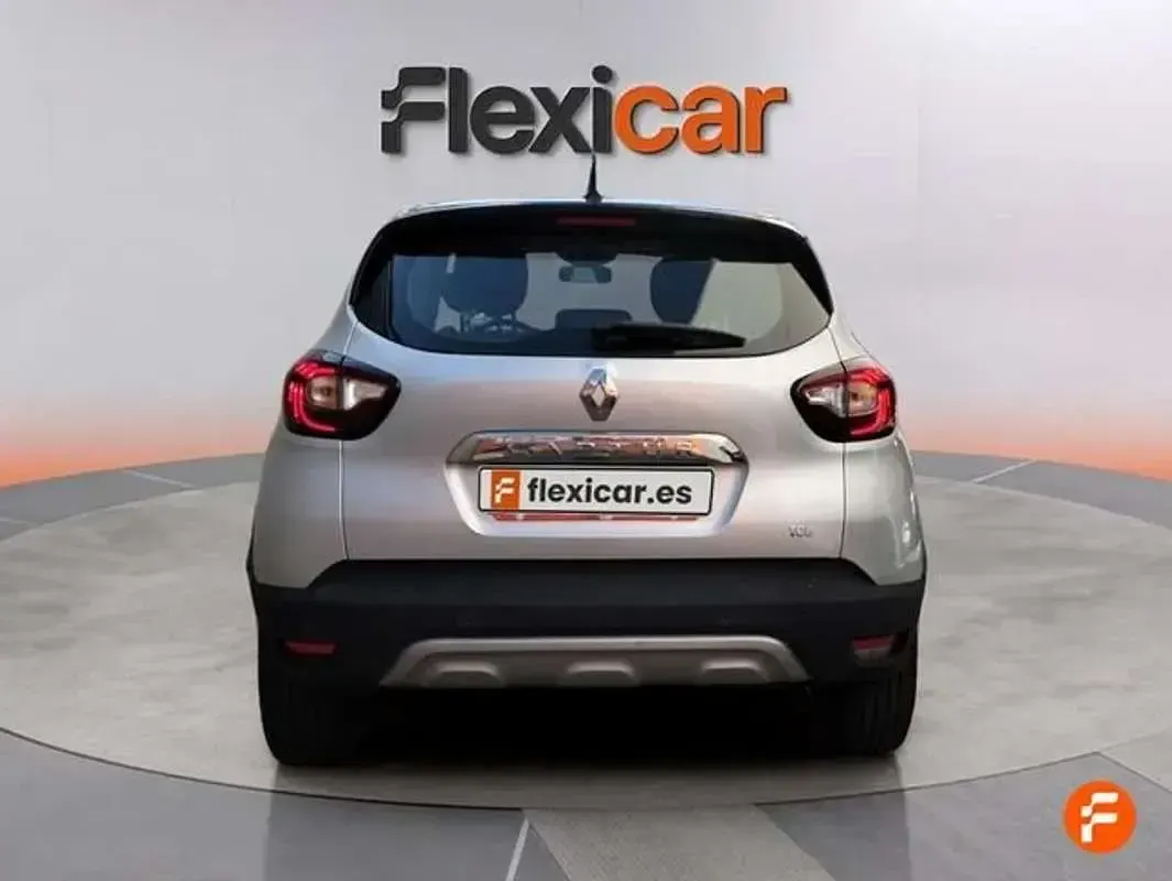 Usado Renault Captur Life 91 CV (66 kW) 2019 Gris SUV