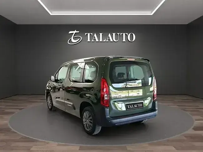 Usado Citroën Berlingo 102 CV (75 kW) 2025 Verde Monovolumen