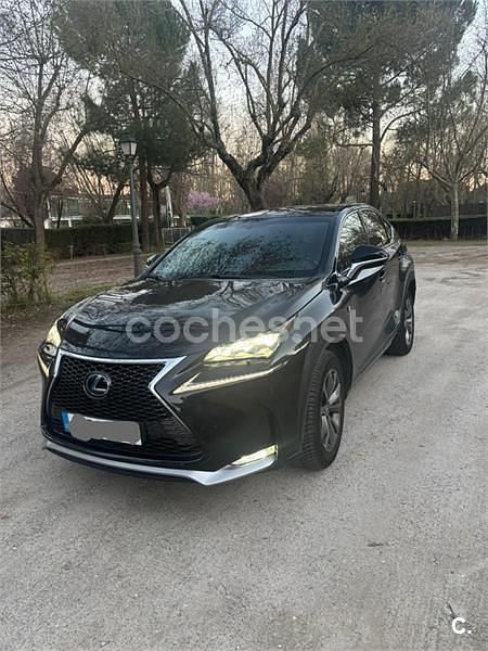 Usado Lexus NX300h Sport Line 197 CV (144 kW) 2015 Negro SUV