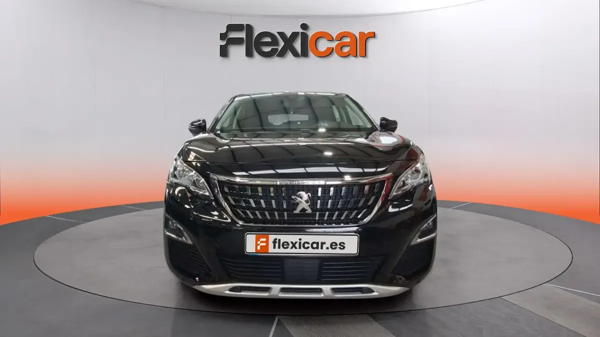 Usado Peugeot 3008 Allure 130 CV (95 kW) 2019 Gris SUV