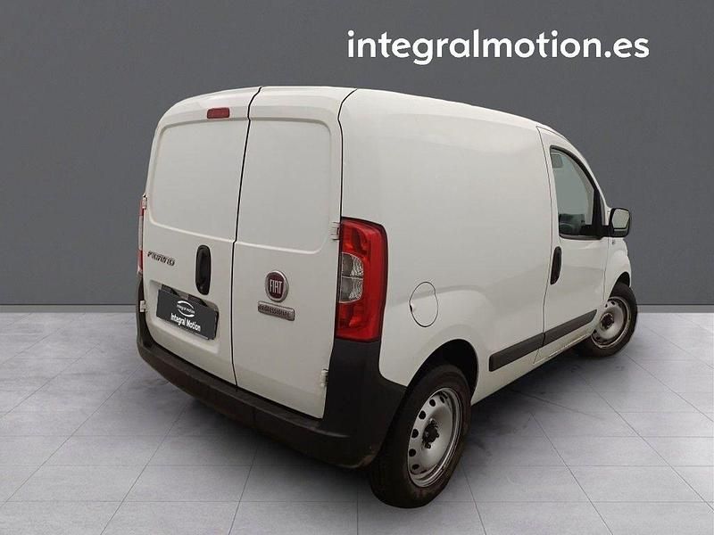 Usado Fiat Fiorino 80 CV (58 kW) 2021 Blanco Monovolumen