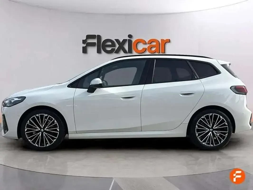 Usado BMW 218 136 CV (100 kW) 2024 Blanco Monovolumen