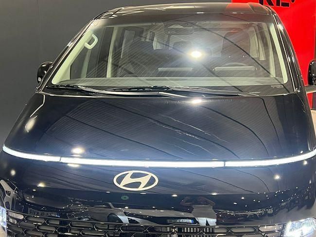 Nuevo Hyundai Staria 224 CV (164 kW) 2025 Negro Monovolumen