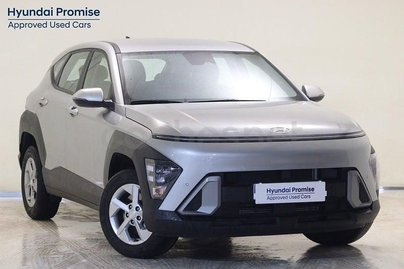 Usado Hyundai Kona 100 CV (73 kW) 2025 Gris / plata SUV