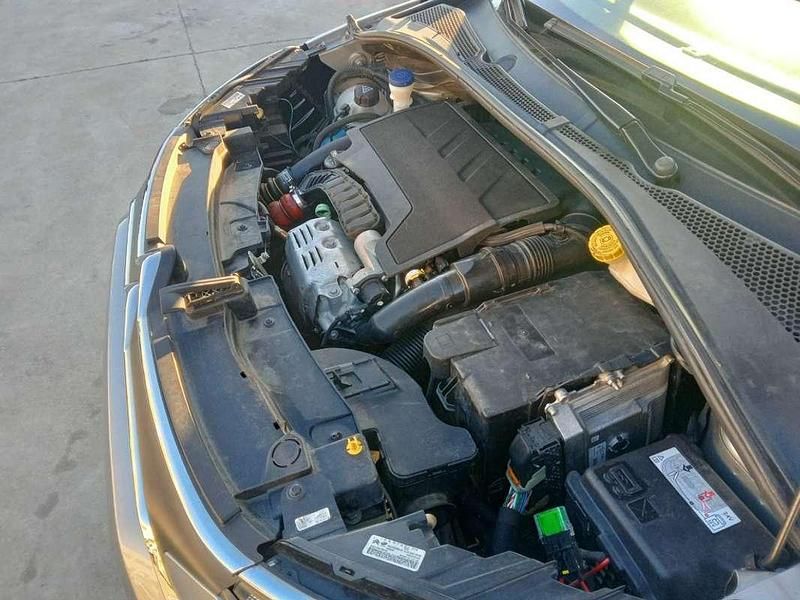 Usado Citroën C3 Feel 110 CV (80 kW) 2021 Gris Utilitario