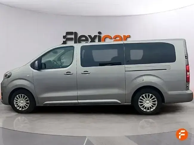 Usado Toyota Proace Verso Active 120 CV (88 kW) 2023 Gris Familiar