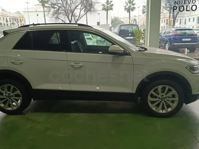 Nouvelle VW T-Roc 150 ch (110 kW) 2025 Blanc SUV
