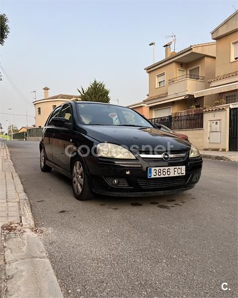 Negro Usado 2006 Opel Corsa Enjoy Berlina | 2200 € (Buen precio) - Imagen 1/4