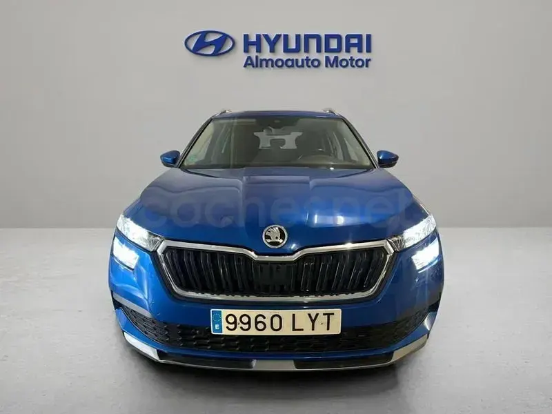 Usado Skoda Kamiq 110 CV (80 kW) 2022 Azul SUV