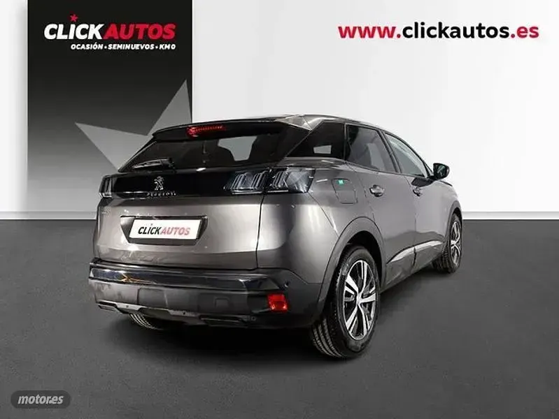 Usado Peugeot 3008 Allure 130 CV (95 kW) 2022 Gris SUV
