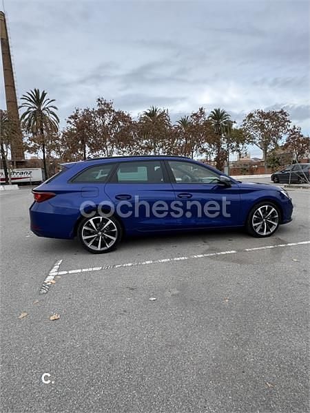 Usado Seat Leon FR 150 CV (110 kW) 2021 Azul Familiar