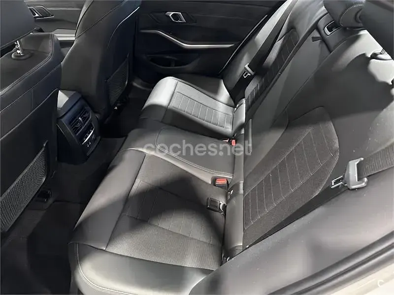 Usado BMW 318 150 CV (110 kW) 2020 Blanco Berlina