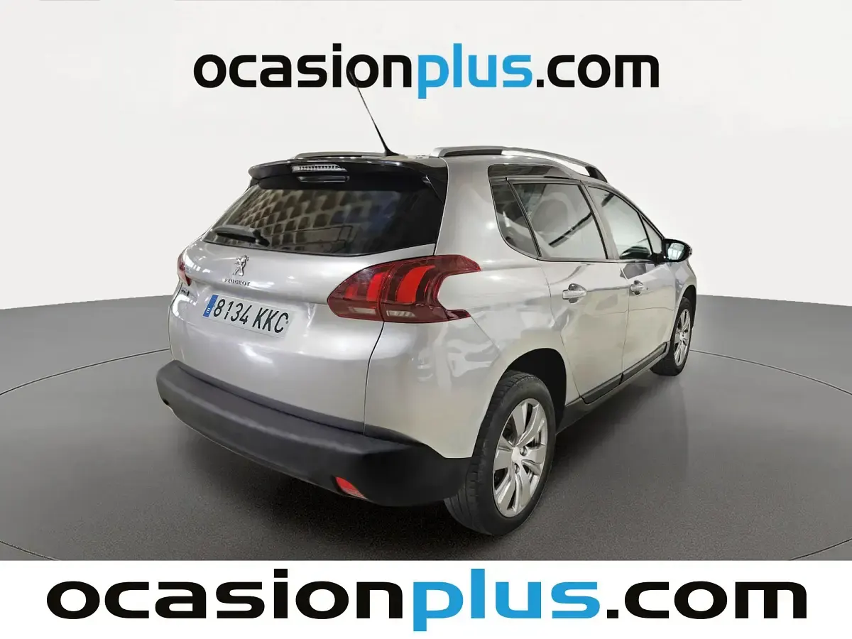 Usado Peugeot 2008 Style 82 CV (60 kW) 2018 Gris SUV