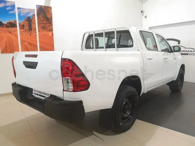 Usado Toyota HiLux 150 CV (110 kW) 2021 Blanco Pickup/Camioneta