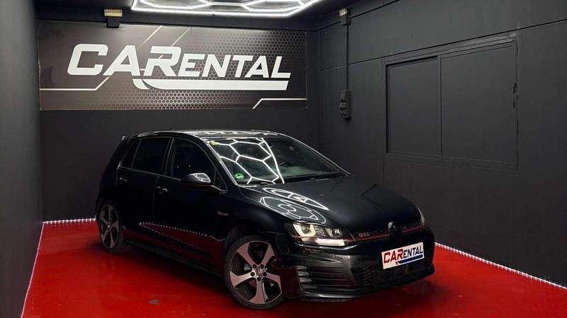 Usado VW Golf VII GTI 220 CV (161 kW) 2014 Negro Utilitario